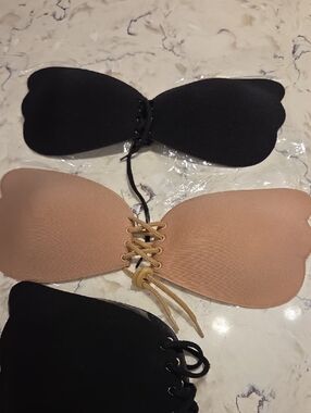 Strapless Lace-Up Adhesive Bra - Black and Nude Set Of 3
